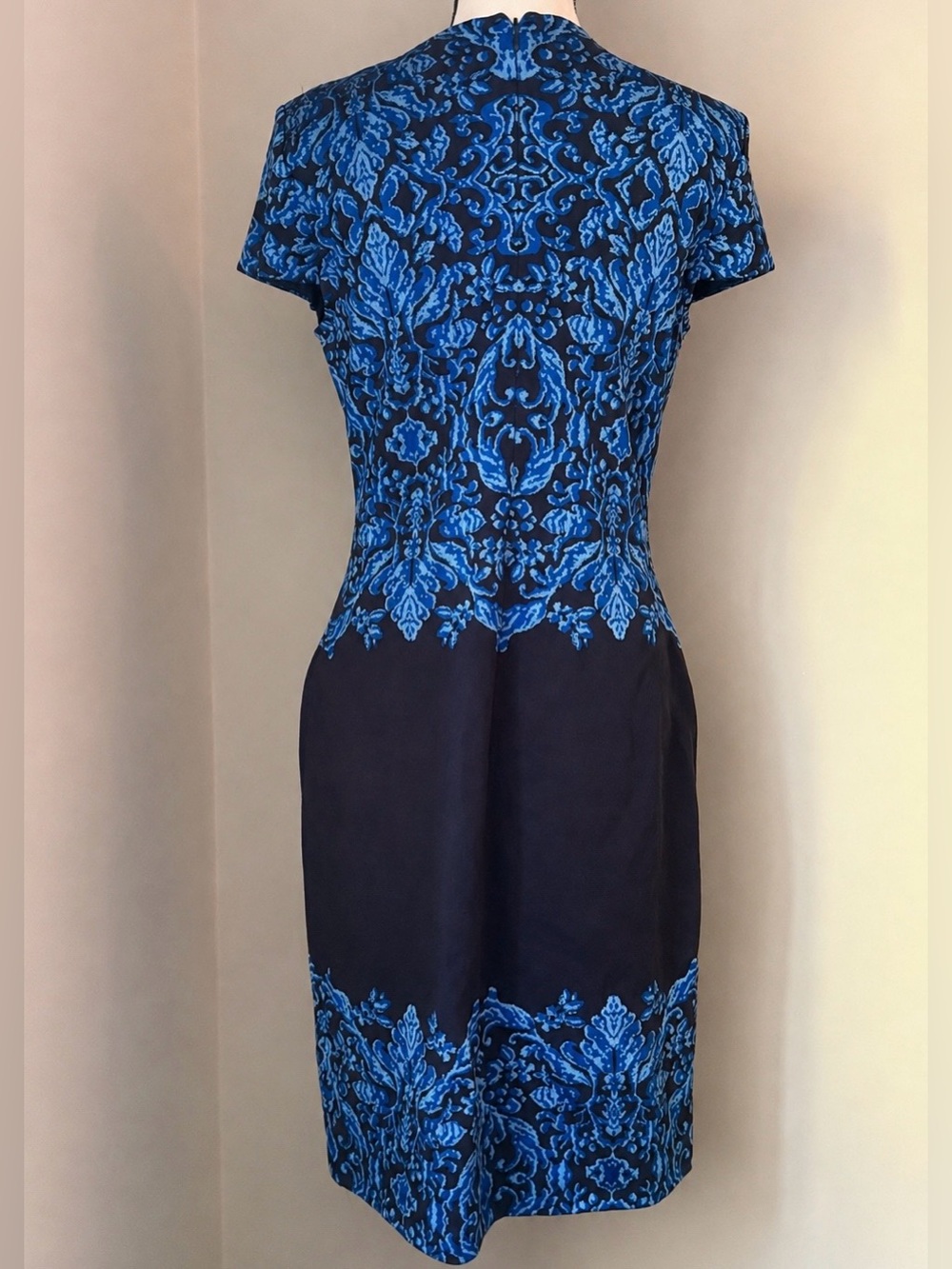 St John | Blue Jacquard Metallic Knit Sheath Dress | Size 8 - Picture 3 of 15